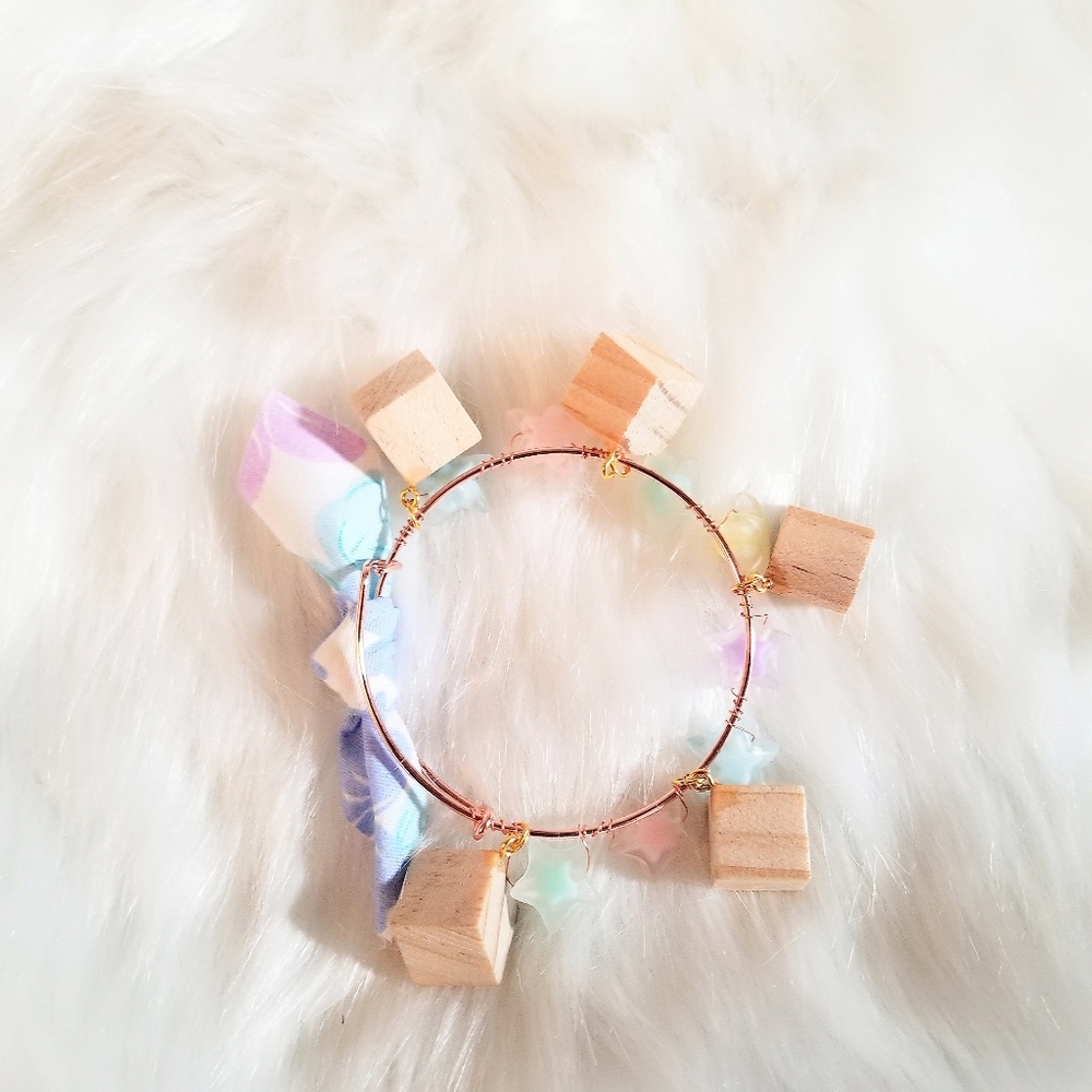 TEESAN Japanese Bangle/Bracelet with Wood Blocks Charms and Cute Bow